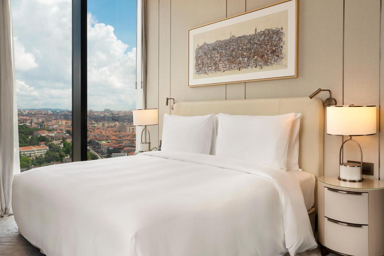 Hotel Address Estambul Exterior foto A bedroom at the hotel