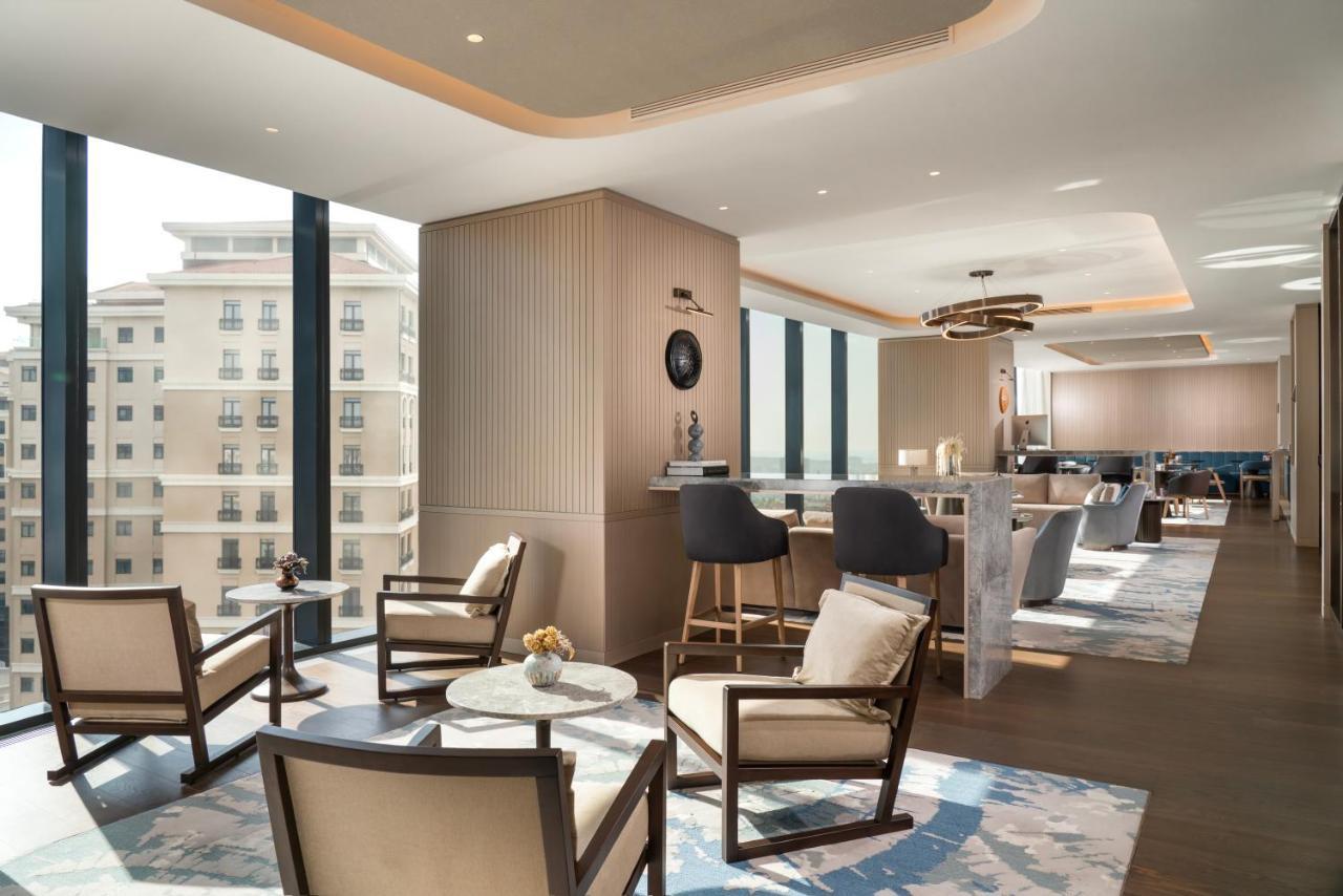 Hotel Address Estambul Exterior foto Club Lounge at the Westin Nanjing