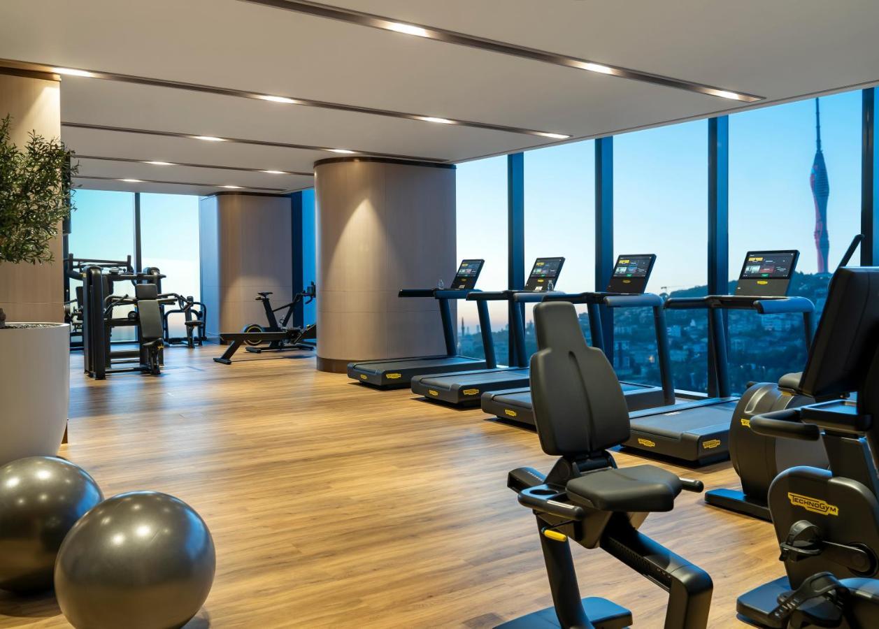 Hotel Address Estambul Exterior foto The gym at the hotel