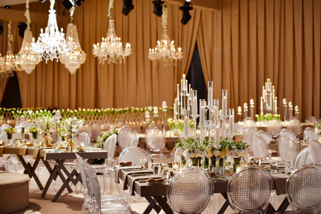 Hotel Address Estambul Exterior foto The ballroom at The Four Seasons Hotel, Hong Kong